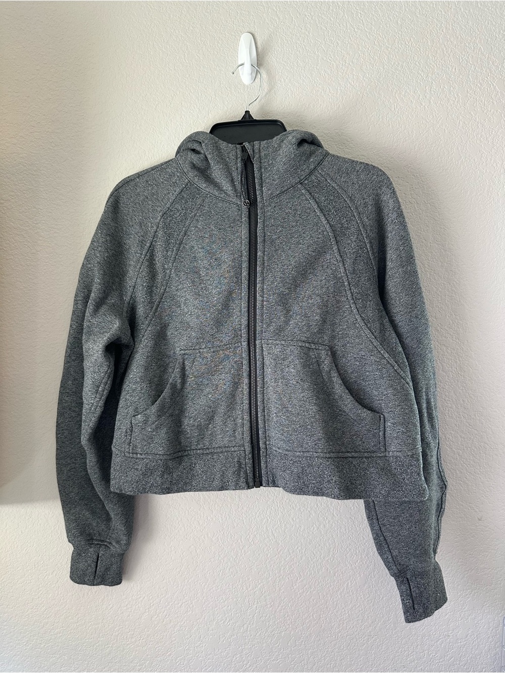 Lululemon SCUBA OVERSIZED FULL ZIP
Heathered Speckled Black
Size: XS/S

Like new